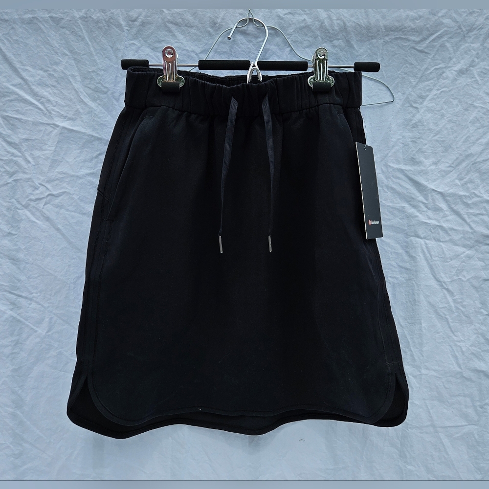 Lululemon woman's skirt
